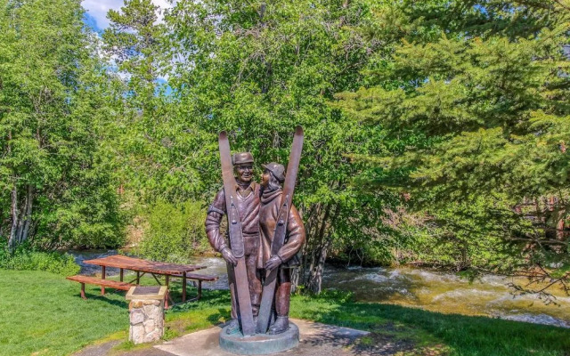 Condominiums in Keystone