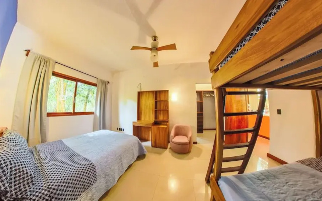 Villa con Piscina y Acceso a Laguna Yalkú, Akumal