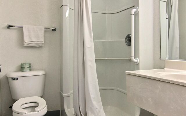 Motel 6 Gallup, NM