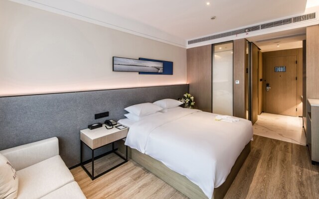 Zhangjiagang Suning Auraya Hotel