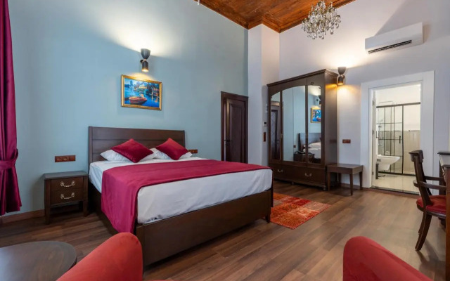 Giges King Hotel