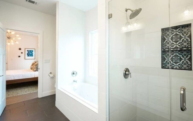 Chic 3BR Austin Home by Domio