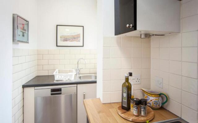 The Roof Terrace Maisonette - City Centre (BSM)
