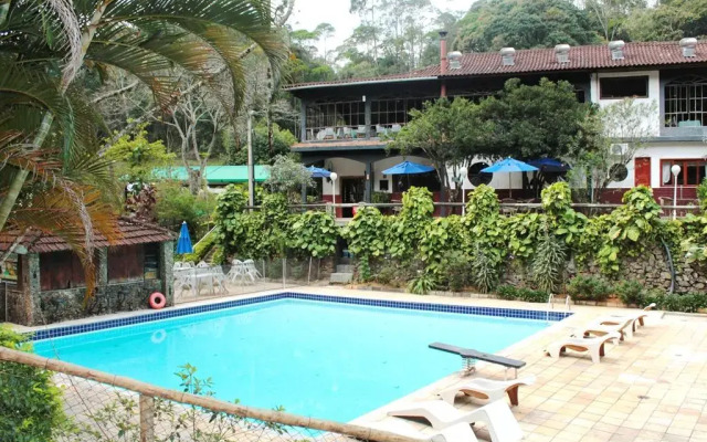 Hotel Fazenda Caluje