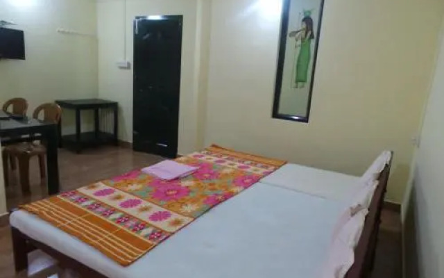 Ceepee's Holiday Inn