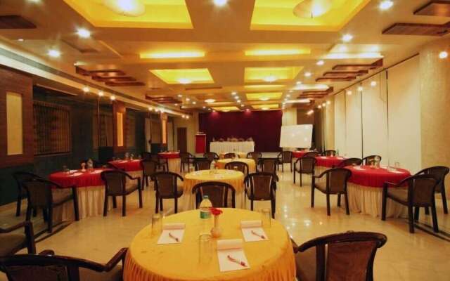Kumar Resort by Turtle, Lonavala