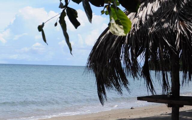 Kingki Beach House
