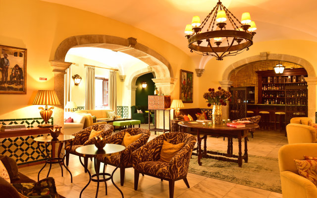 Pousada Convento de Evora - Historic Hotel