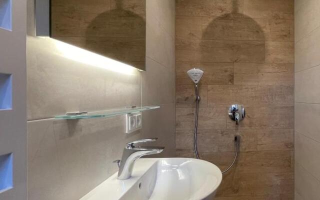 Mühlenstraße 13 App 1