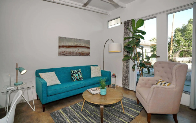 The Wesley by AvantStay – Mid-Century Modern Oasis with Pool