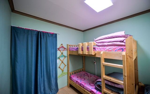 Suncheon Station Guesthouse - Hostel