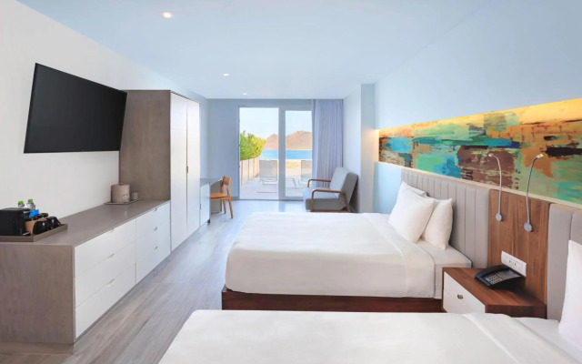 Courtyard By Marriott Mazatlan Beach Resort