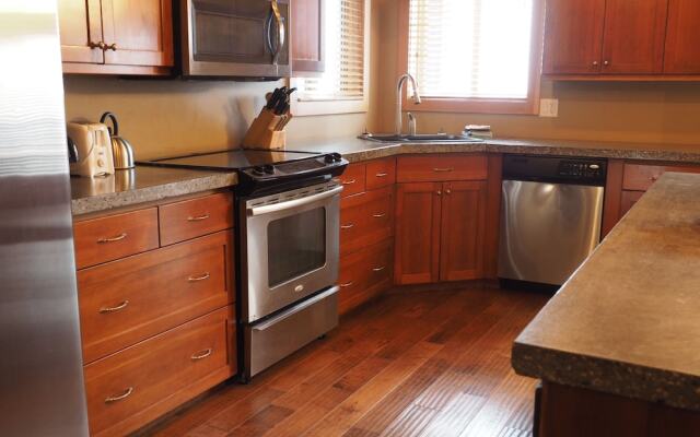 Snow Ridge #6 3 Bedroom Townhouse