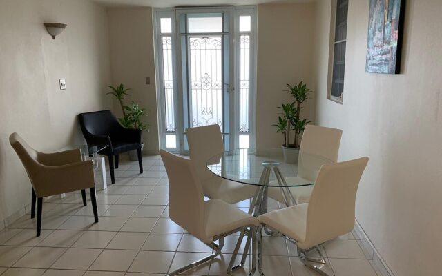 Fajardo Golden House