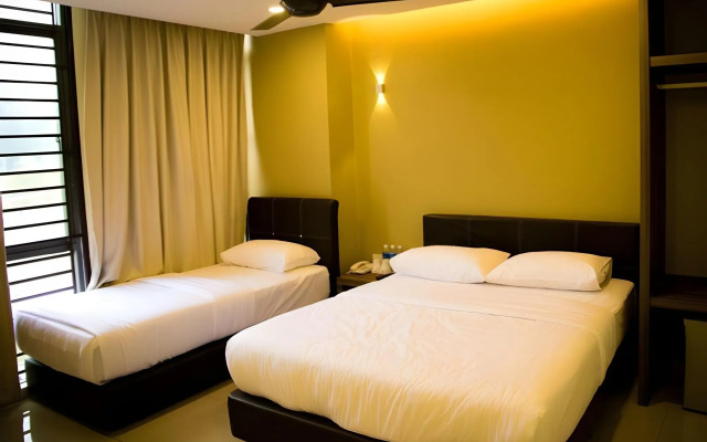 Golden Leaf Boutique Hotel