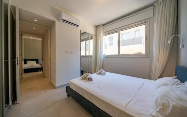 Mythicals Ground floor with garden 2 bed apartment