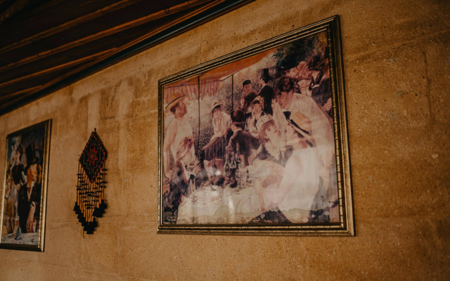 Helios Cave Hotel