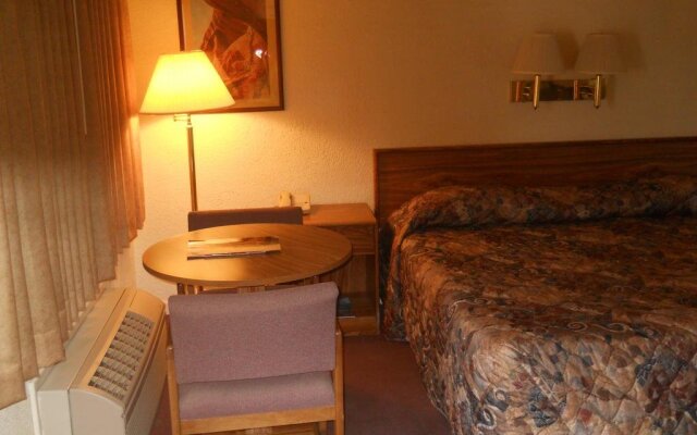 Tomahawk Lodge