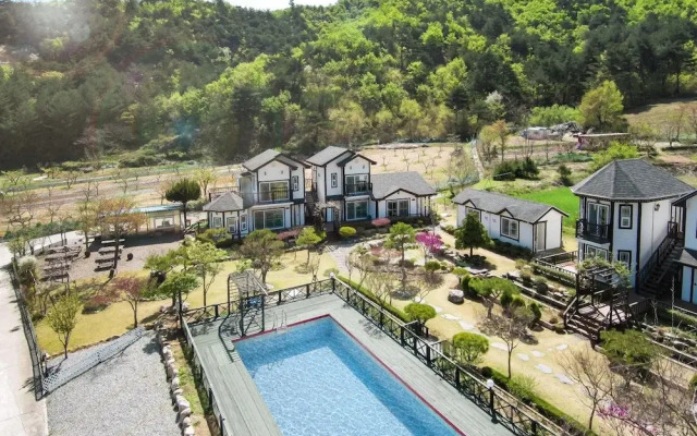 Samcheok Herb Pension