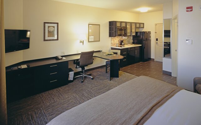 Candlewood Suites Fort Collins by IHG