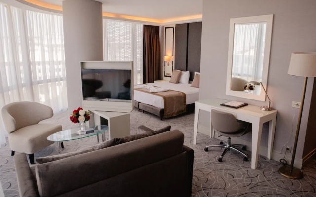 The Conforium Hotel Van