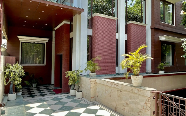Park Stylish Studio, Dlf, Cyber City, Sector 25