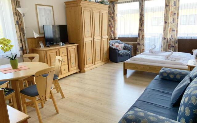 Family-friendly Deluxe Studio Apartment-TOP18