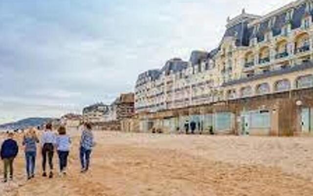 Appartement Cabourg, 2 pièces, 4 personnes - FR-1-465-61