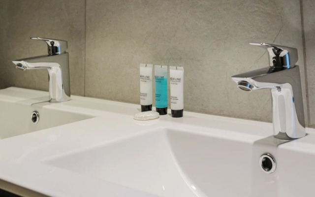 Las Islas Condominiums