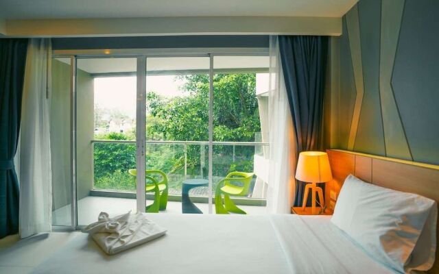 Mad Monkey Phuket