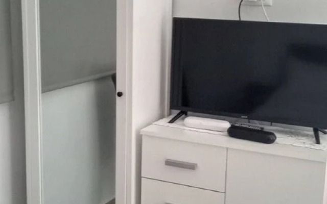 Astrinos Apt Simple, Cosy, Comfortable, Near the Beach