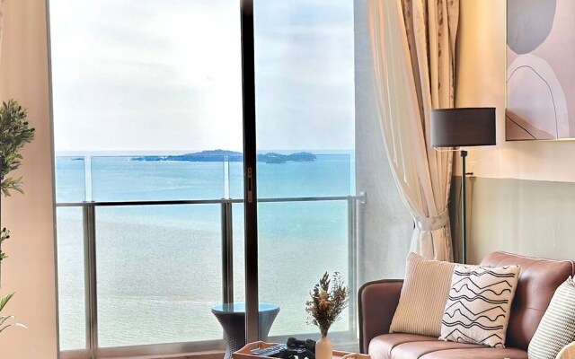 Silverscape Residence