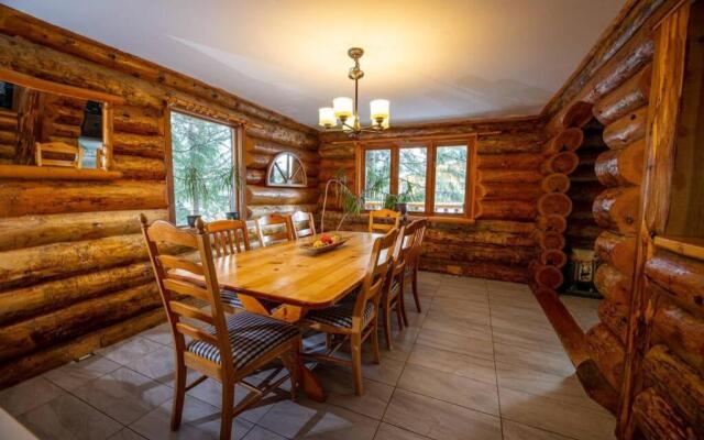 Sitka Alpine Log Cabin