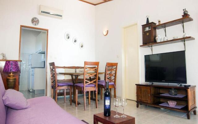 Holiday home Ani-30m from beach