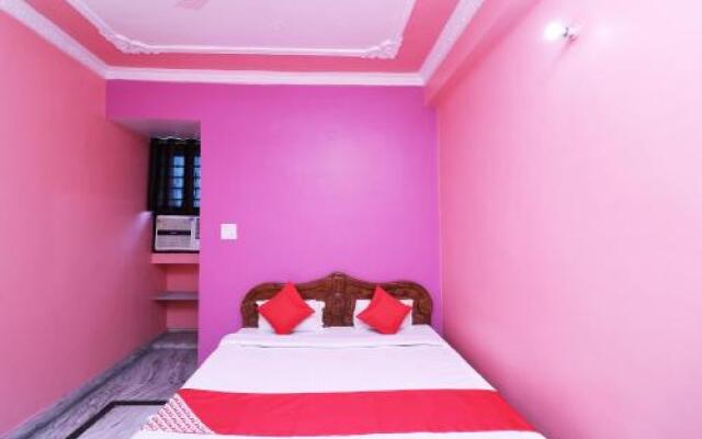 Hotel Ganga Mahal by OYO Rooms