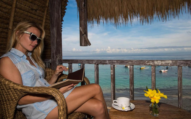 Hai Tide Beach Resort