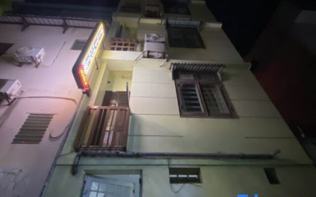 OYO 1168 Elly's Home 2