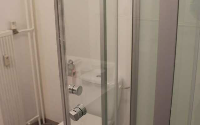 Studios near Basel Airport - RM 118