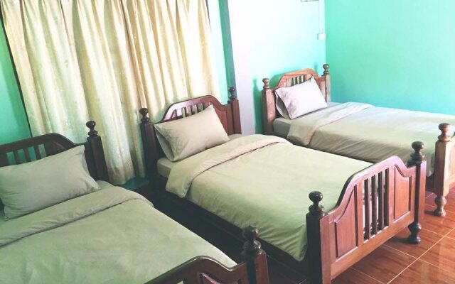 Vang Vieng Chalern Guesthouse