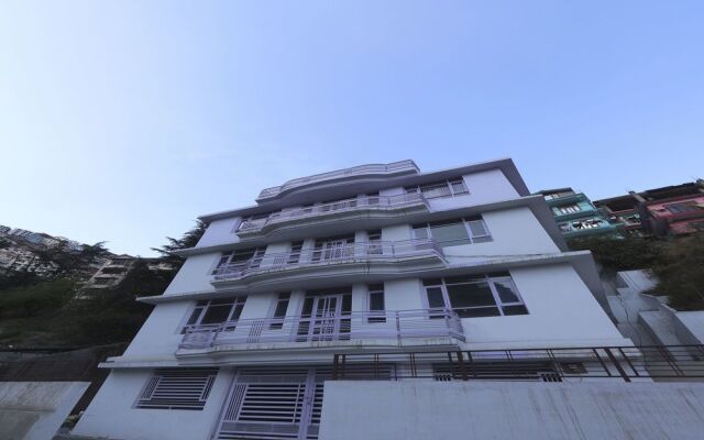 OYO 12695 Home Cosy 5BHK Himuda Sanjauli