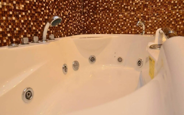 Hotel Seasons and Spa