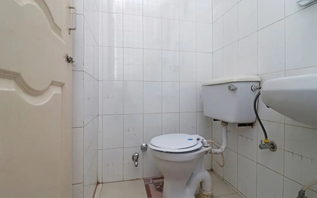 OYO 18631 Hotel King's