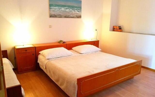 Apartments Jure Miljak