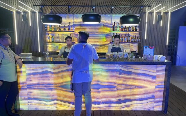 Acro Residences