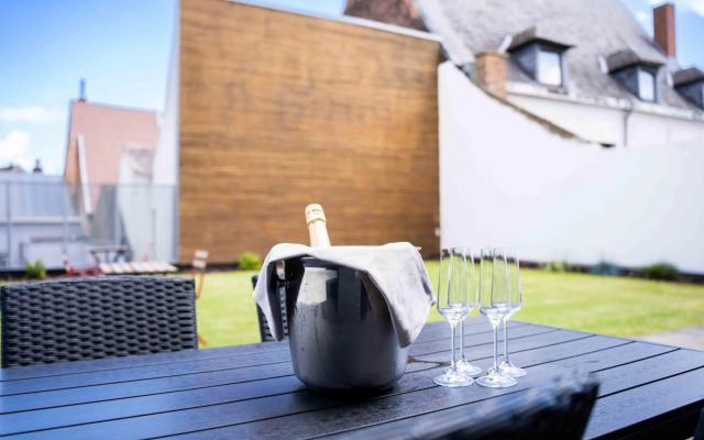SPA & Garden - Luxury Private Apart' Mons Center