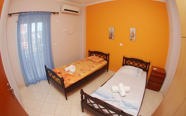 Tiku's Apartments