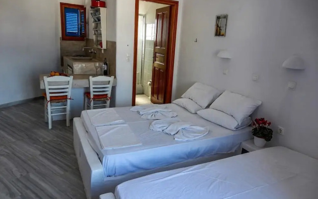Ioanna Rooms
