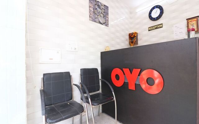 OYO 27742 Zaki Hs Near Taj Mahal