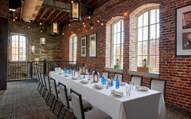 Craddock Terry Hotel, Lynchburg, a Tribute Portfolio Hotel