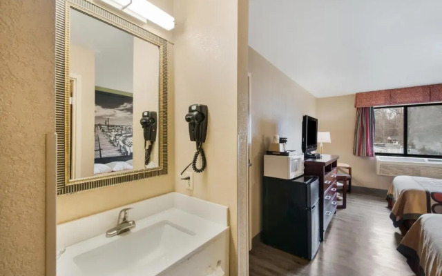 Super 8 Indian Head Md